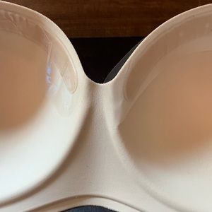 Fashion form backless bra